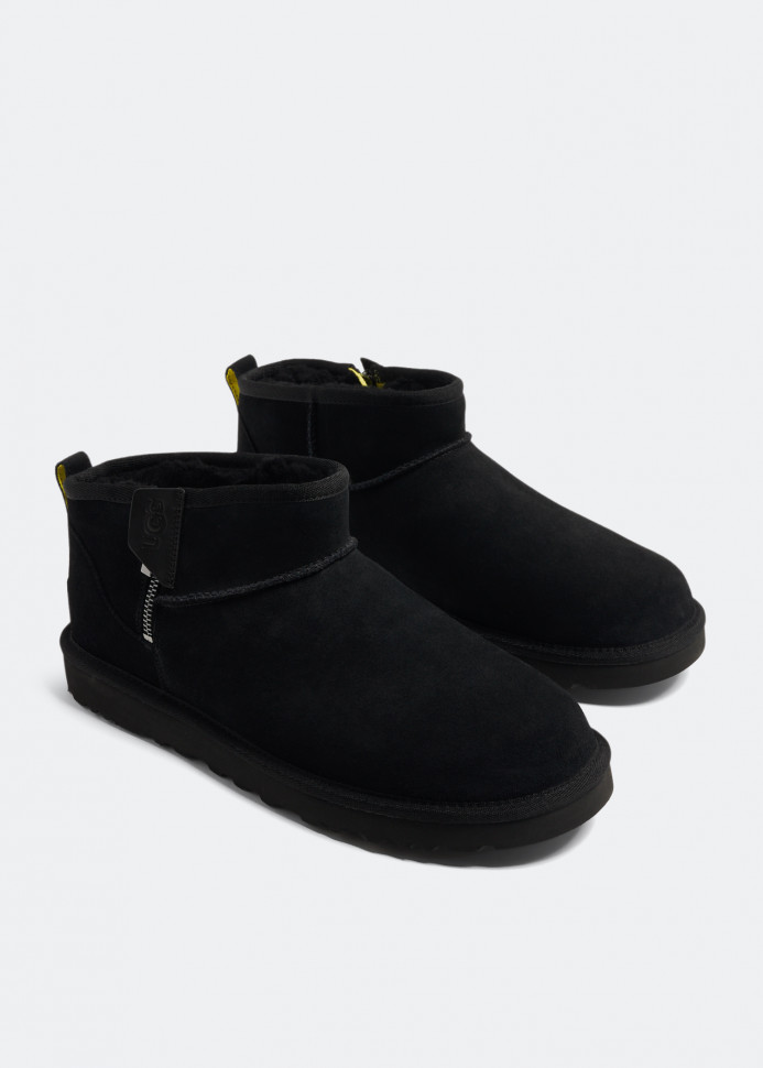 Ugg Ultra Mini ZIP - Black